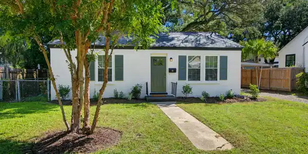 Image 2: 68 Avondale -Tidalcreekphoto- (49)