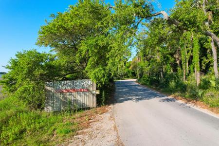 1902 Bowens Island Road
