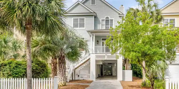 52 Grand Pavilion Drive