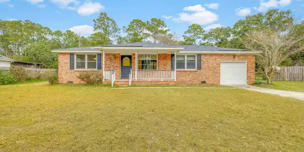 648 Schooner Road