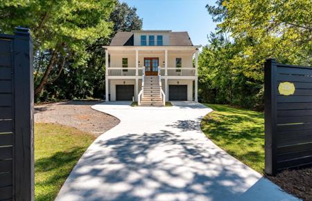1216 Old Towne Road