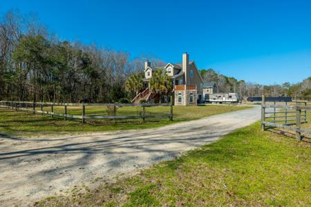 6440 St Anthony Drive