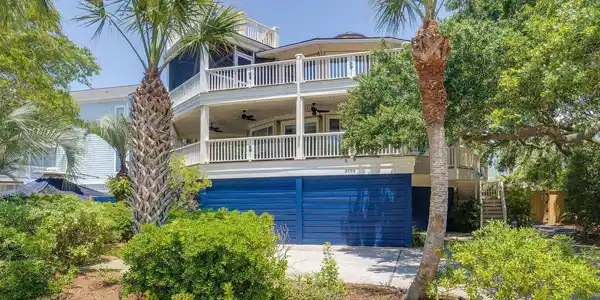3009 Palm Boulevard