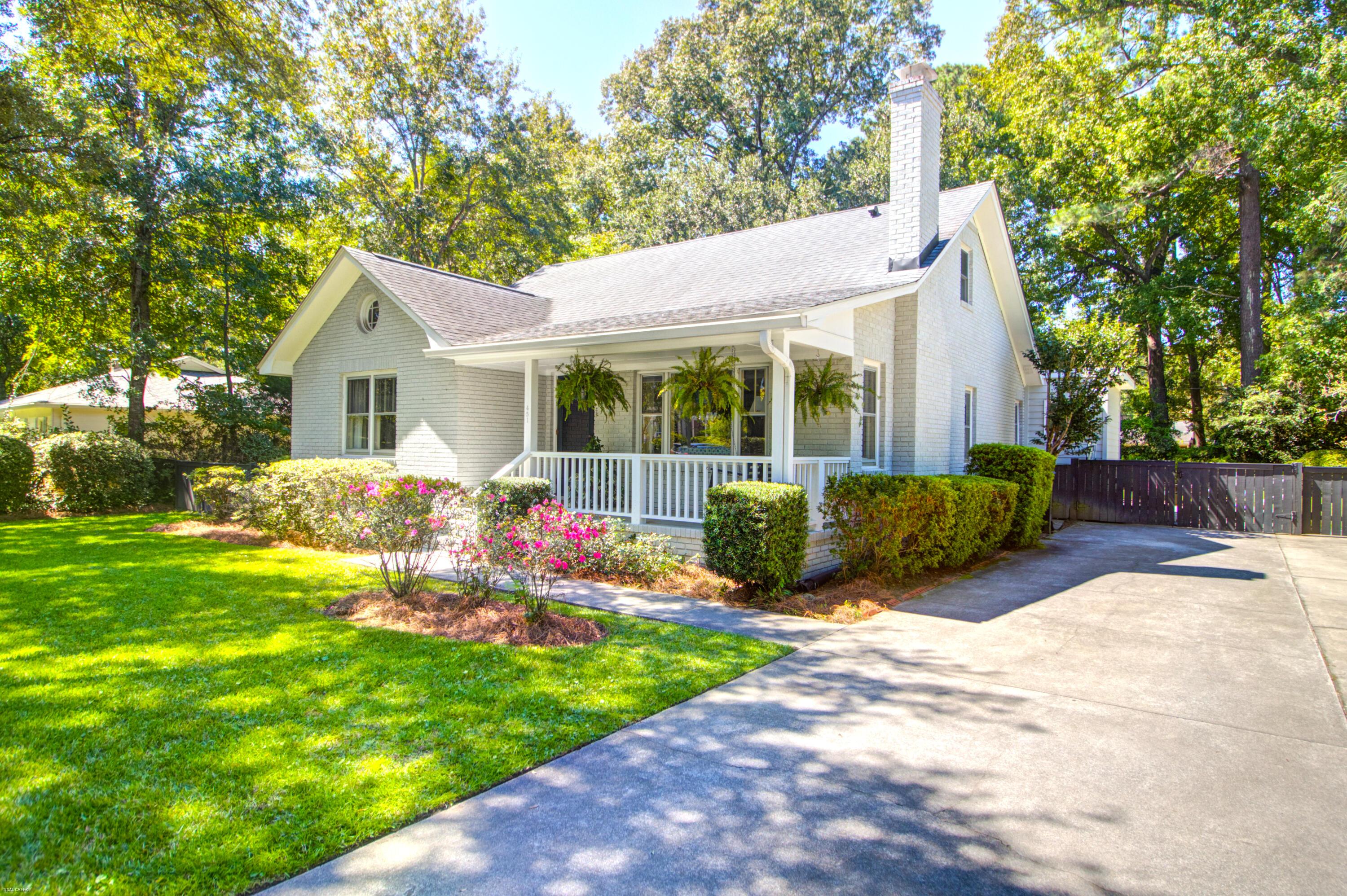 Image 1: Front of House