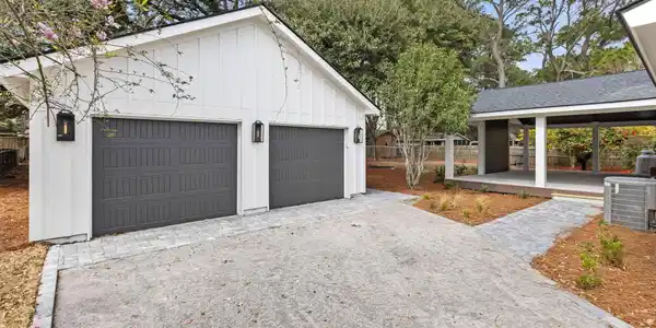 Image 3: Detached Garage