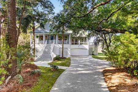 1526 Regimental Lane