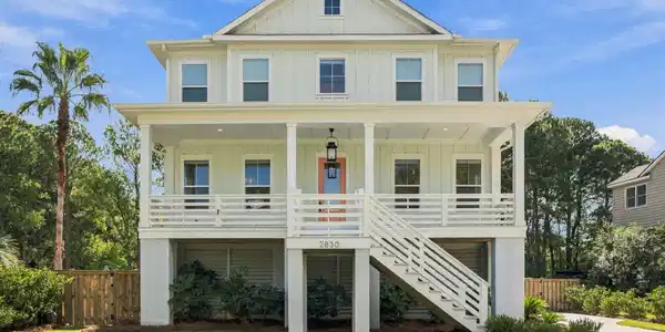 Image 2: 2830 Tradewind Drive