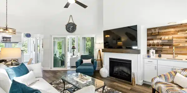 204 Little Oak Island Drive