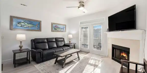 Image 2: Welcome Home to 130 River Landing Drive