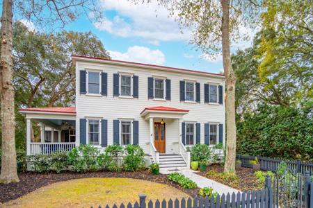 305 N Civitas Street