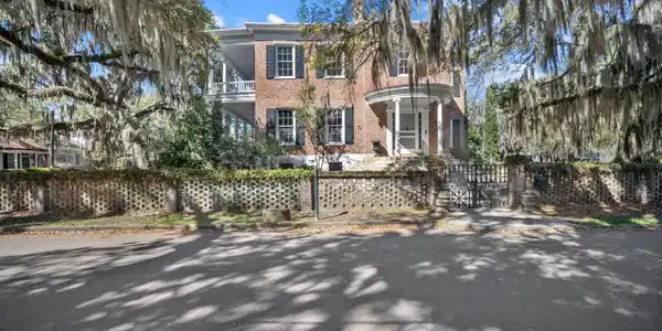 604 Pinckney Street