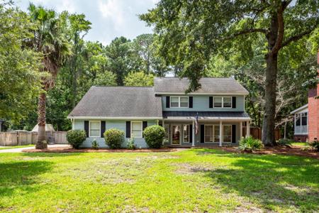 290 Hook Lane