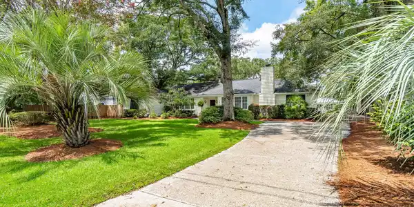 Image 4: 1670HunleyAve-KeenEyeMarketing-002