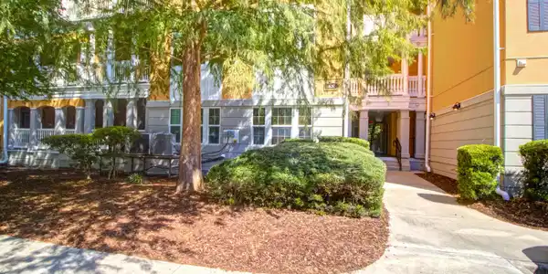 1427 Telfair Way
