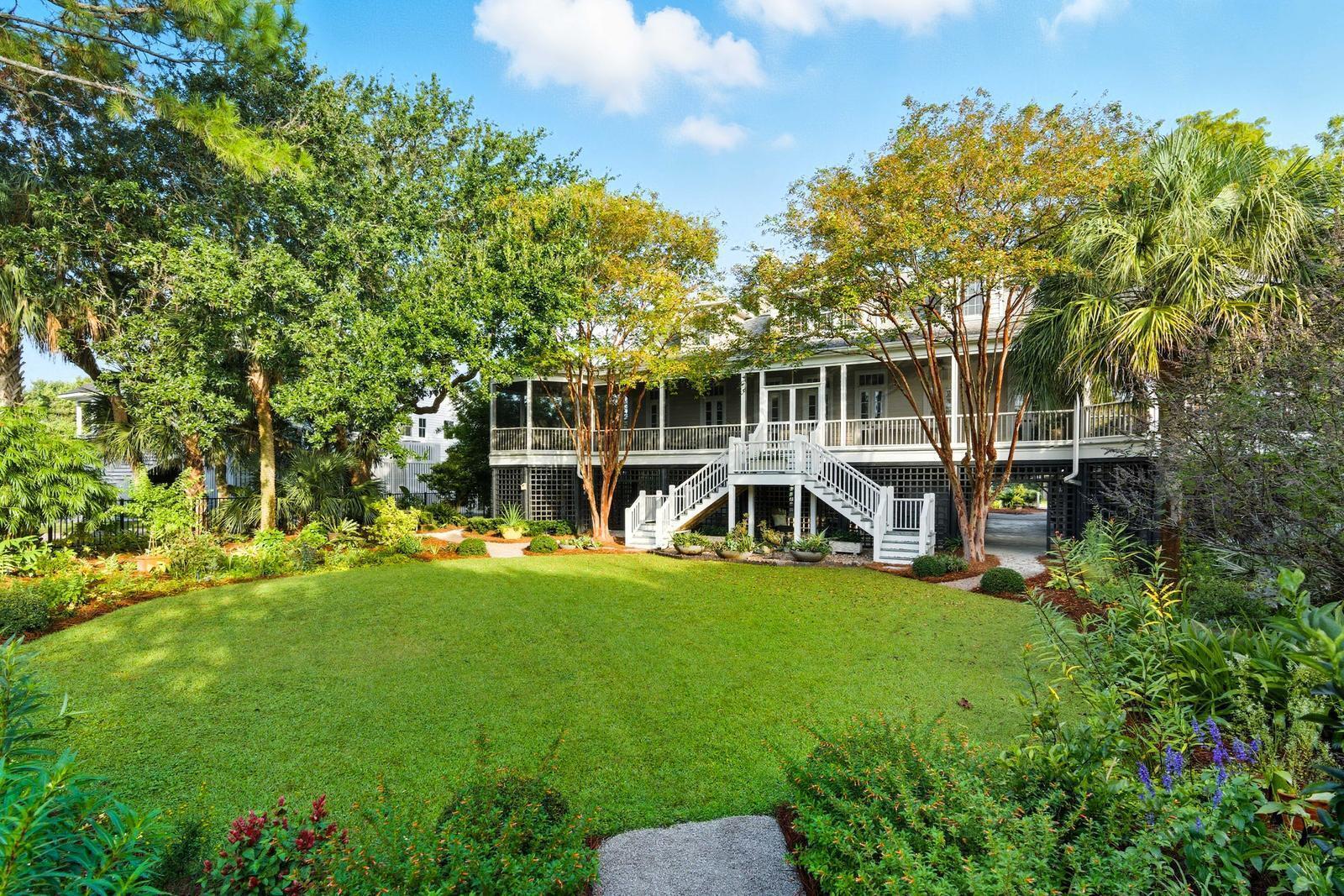 Image 2: Back Exterior