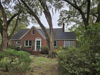 218 Yates Avenue