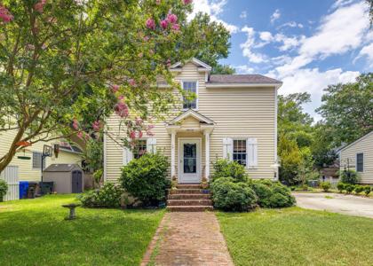 1480 Village Square