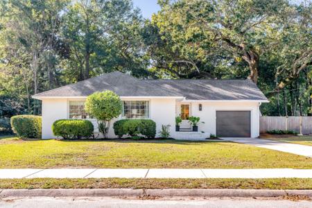 1079 Cottingham Drive