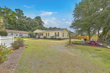 1108 Colossians Court