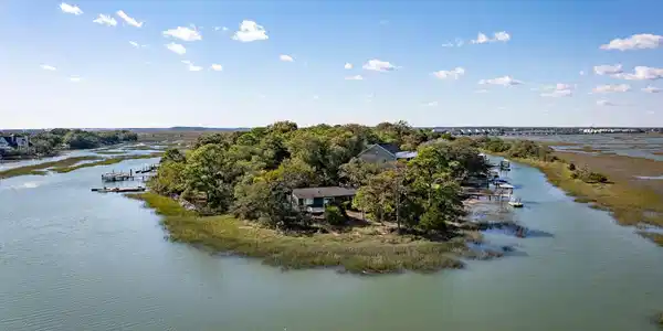 1530 Oak Island Drive