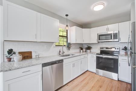 2543 Gibbs Road
