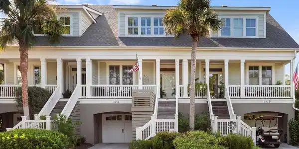 1911 Long Bend Drive