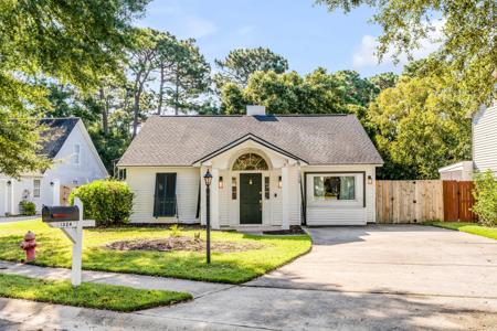 1324 Cadence Drive