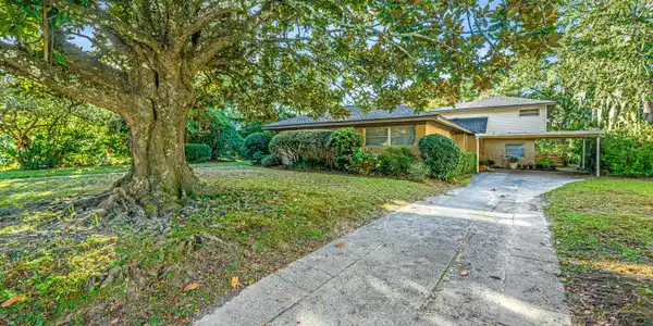 48 Chadwick Drive