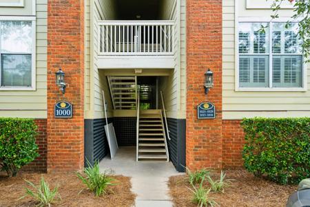 1600 Long Grove Drive