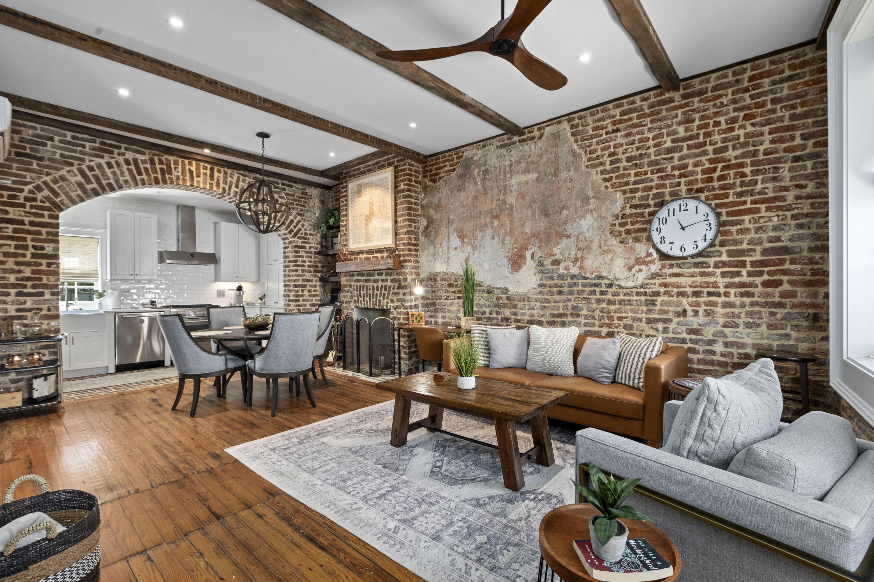 Image 4: Brick Accents, Beams