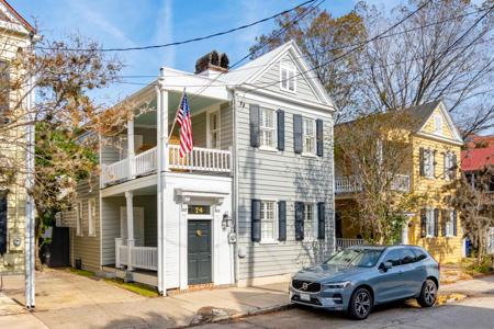 74 Vanderhorst Street