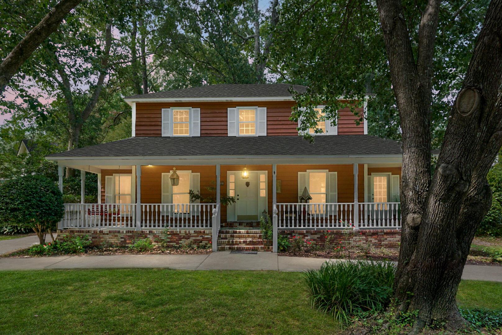 Image 2: 49 Crosscreek Drive