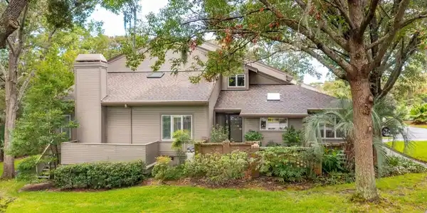 32 Wappoo Creek Place