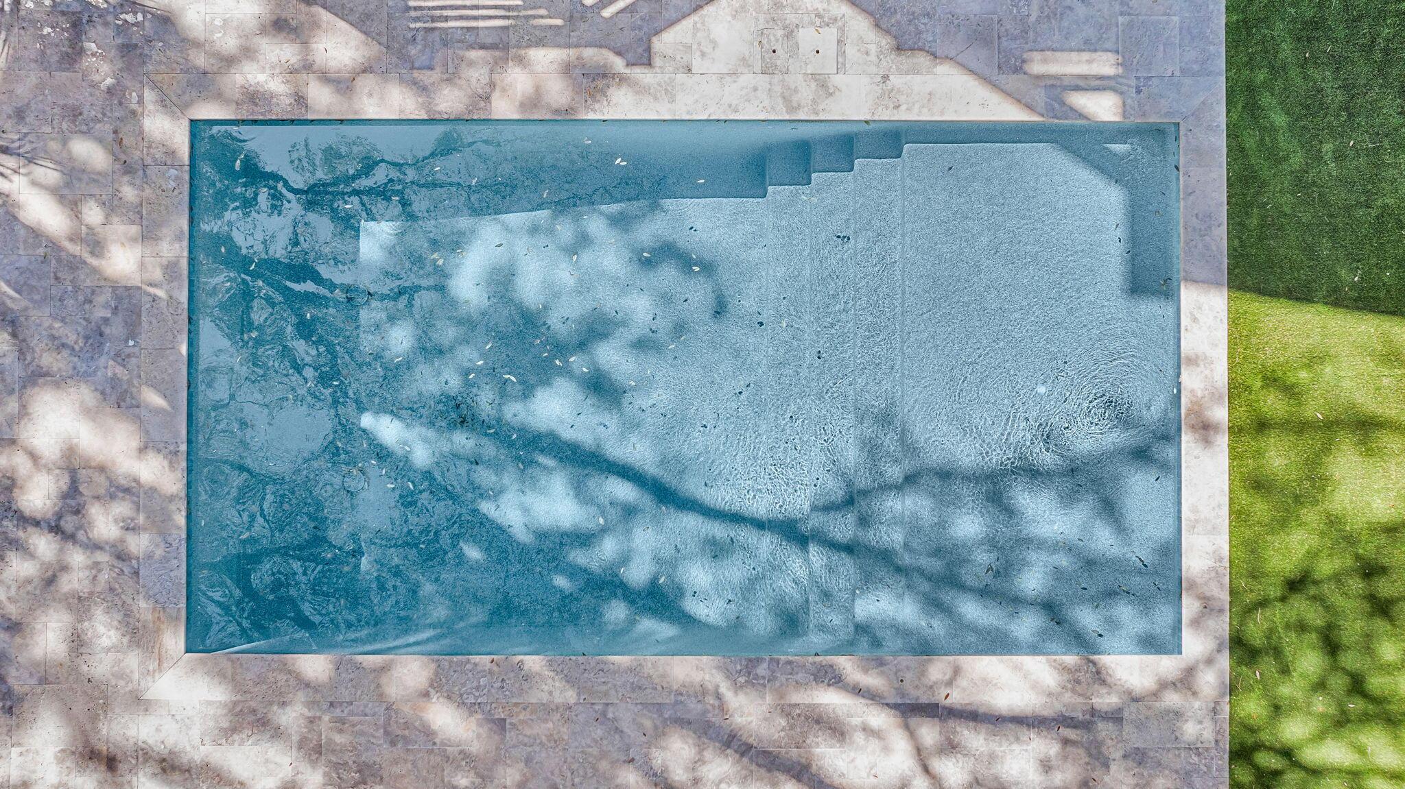 Image 4: Resort Style Pool