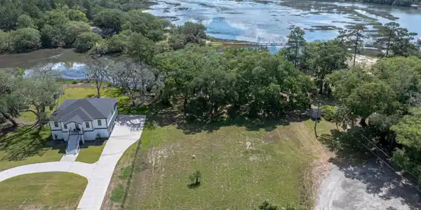 5041 Salty Dog Drive