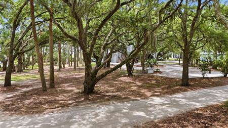 14 Hammocks Way
