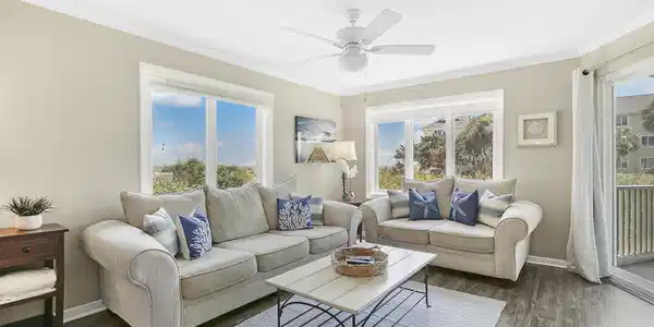 9000 Palmetto Drive