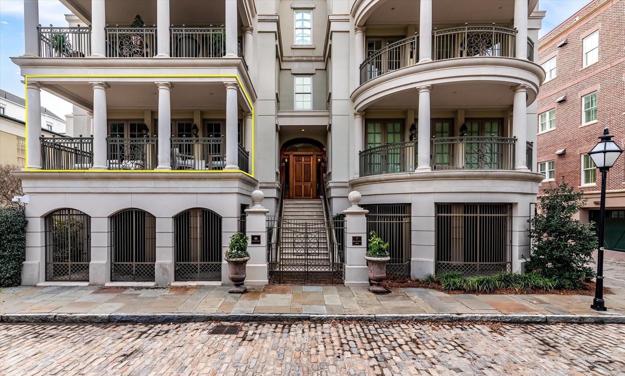 Image 1: 62-5 Middle Atlantic Wharf_unit 2B_d_Low