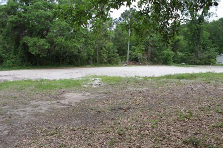 6324 N Hwy 17