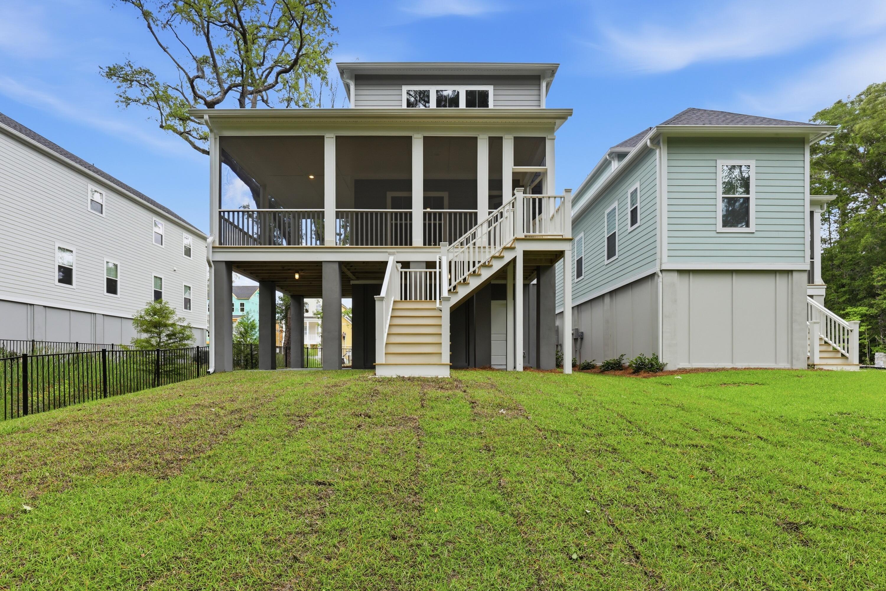 Image 3: wrap around screened porch