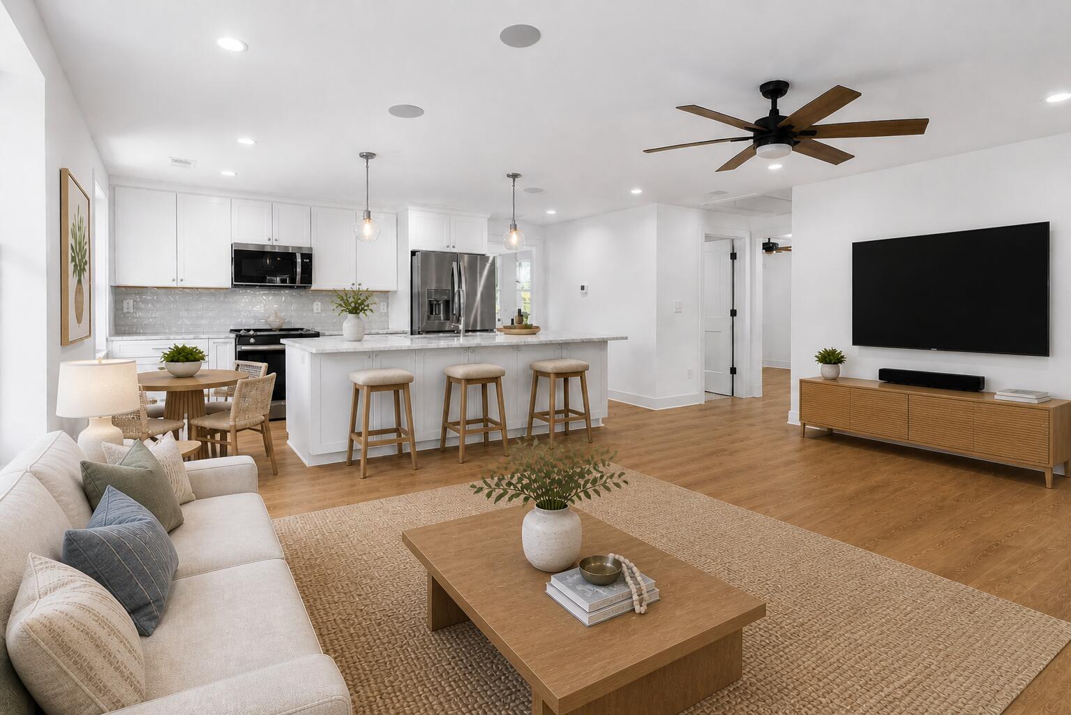 Image 2: Living room - virtual staging