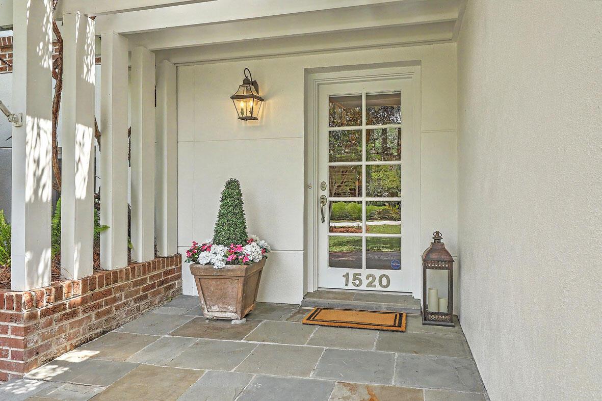 Image 3: 1520 Fairway Drive