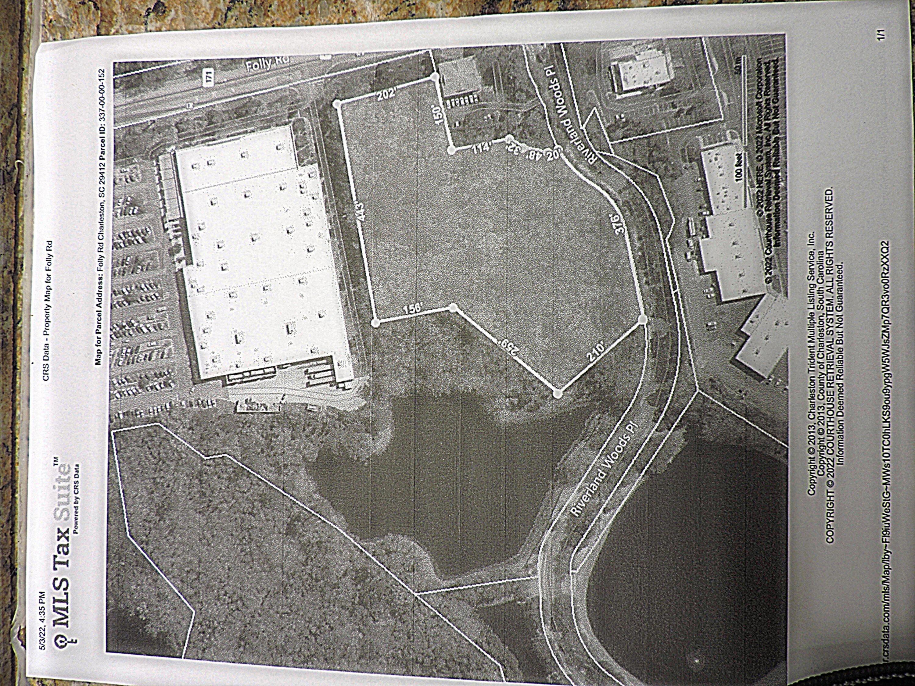 Image 3: black and white plat