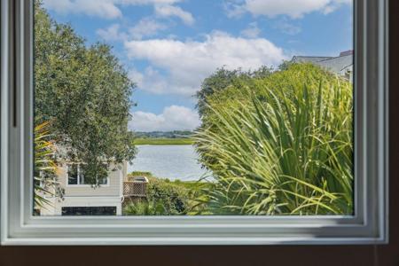 1551 Ben Sawyer Boulevard