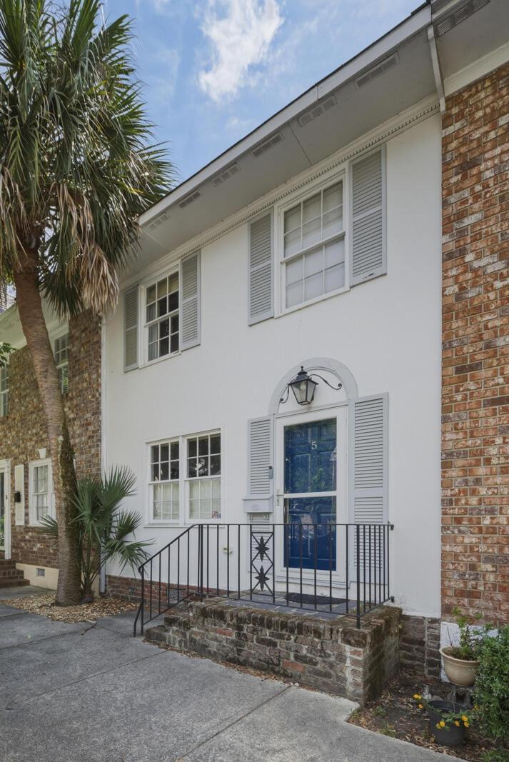 Image 1: 5-Trapman-Street-Charleston-WEB-2