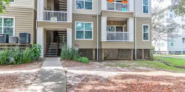 700 Daniel Ellis Drive