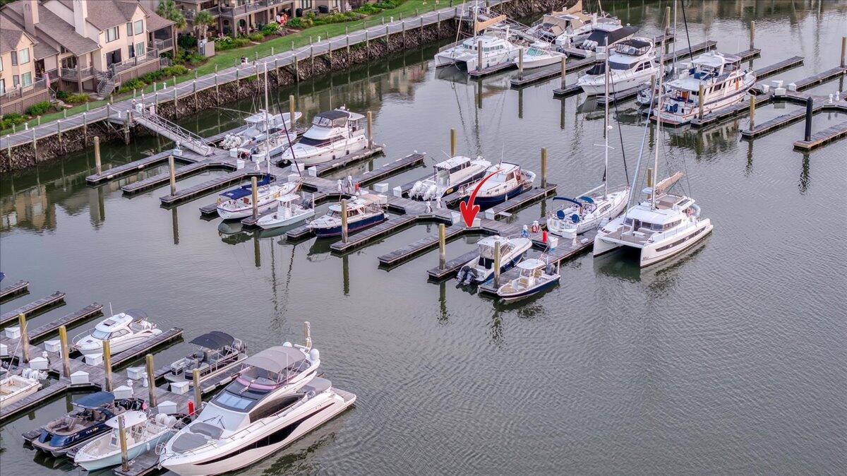 Image 2: 10-Bohicket Marina-11