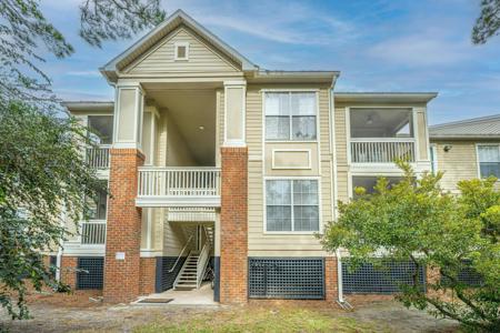 1600 Long Grove Drive