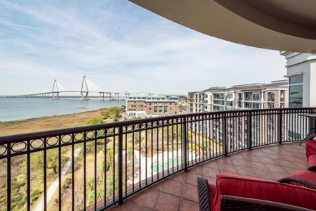 283 S Plaza Court