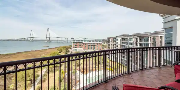283 S Plaza Court
